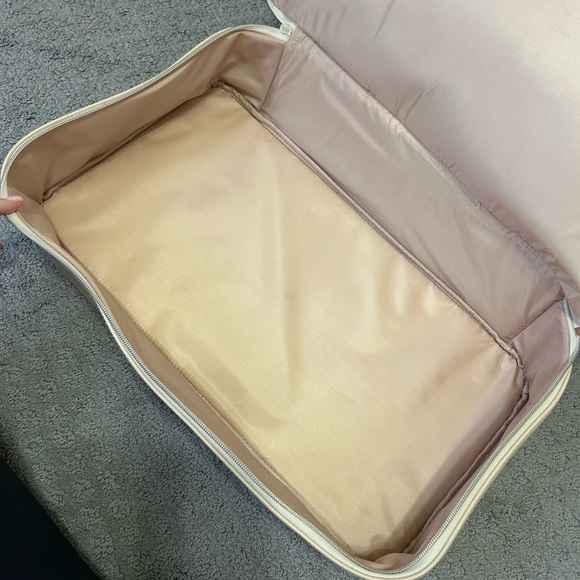 BEIS Cream Weekender and Cosmentic Bag Set - Picture 5 of 10